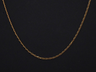 Vente aux enchères Chaine en or jaune, maille cheval. Long. 40 cm Poids. 1,97 g   