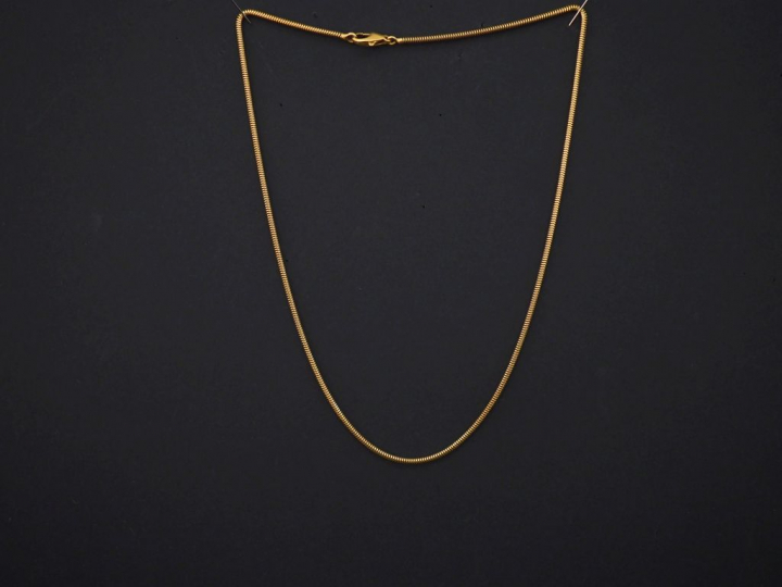 Chaine en or jaune, maille dite "tubogaze". Long. 41,5 cm Poids. 11,07