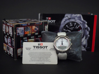 Vente aux enchères TISSOT, T-TOUCH Montre bracelet d'homme. Boitier rond en acier à index