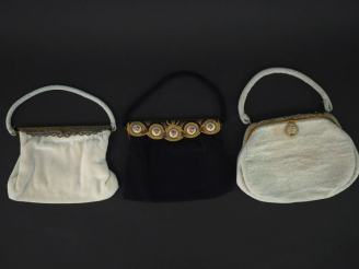 Vente aux enchères AGENCE DUNHILL "G.BULTEZ", Monte - Carlo, Trois différentes minaudière