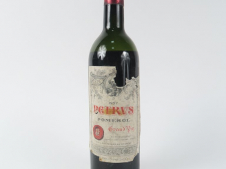 Vente aux enchères 1 BOUTEILLE CHÂTEAU PETRUS POMEROL - 1957 - VIDANGE/EA/CAPS CORRODÉE