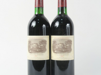 Vente aux enchères 2 BOUTEILLES CHÂTEAU LAFITE ROTHSCHILD 1er GCC PAUILLAC - 1983 - BG
