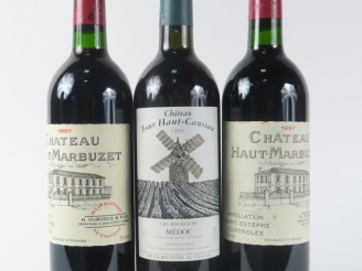 Vente aux enchères 3 BOUTEILLES : 2 CHÂTEAU HAUT MARBUZET ST ESTEPHE 1997 - 1 CHÂTEAU TOU
