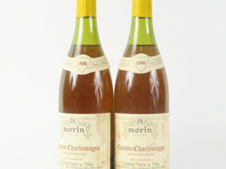 Vente aux enchères 2 BOUTEILLES CORTON CHARLEMAGNE MORIN - 1986 - 4 CM