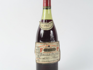 Vente aux enchères 1 BOUTEILLE CORTON BRESSANDES FORTIER PICARD 1957 - 4 CM/EA