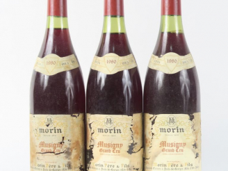 Vente aux enchères 3 BOUTEILLES MUSIGNY GC MORIN - 1980 - EA