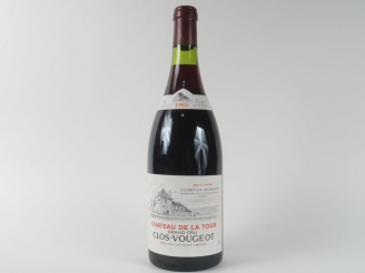 Vente aux enchères 1 MAGNUM CLOS VOUGEOT GC CHÂTEAU DE LA TOUR - 1985
