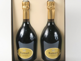Vente aux enchères 2 BOUTEILLES CHAMPAGNE RUINART - COFFRET