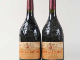 Vente aux enchères 2 BOUTEILLES CHÂTEAU LA GARDINE CHATEAUNEUF DU PAPE - 2000
