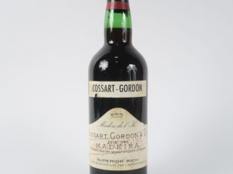 Vente aux enchères 1 VIEILLE BOUTEILLE MADERE COSSART GORDON - CAPS ÉTAIN