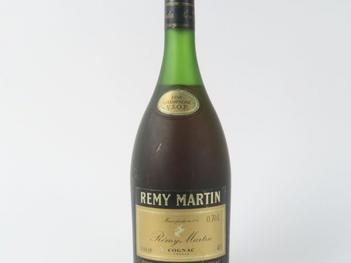 1 BOUTEILLE FINE CHAMPAGNE COGNAC V.S.O.P. RÉMY MARTIN
