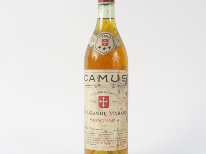 1 VIEILLE BOUTEILLE COGNAC CAMUS 'LA GRANDE MARQUE'