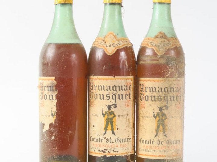 3 VIEILLES BOUTEILLES ARMAGNAC BOUSQUET COMTE DE GAURÉ - NIVEAUX BAS/B