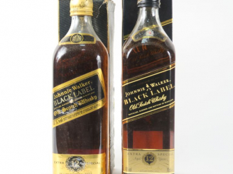 Vente aux enchères 2 BOUTEILLES WHISKY JOHNNIE WALKER 'BLACK LABEL' 12 ANS - COFFRET