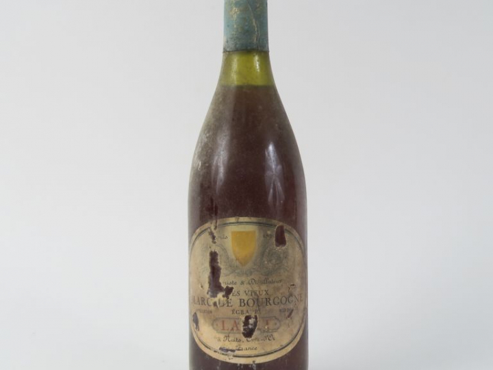 1 BOUTEILLE TRES VIEUX MARC DE BOURGOGNE