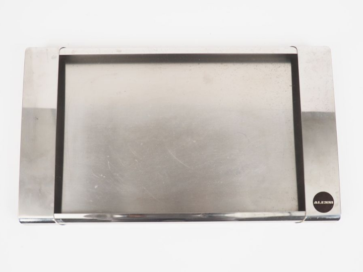 ALESSI.  Plateau en métal chromé Dim. 45 x 26 cm