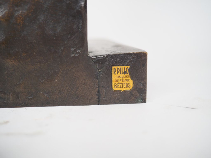 D'après Michel ANGE.  "Laurent de Médicis"  Grande sculpture en bronze