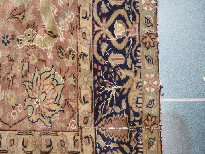Paire de tapis d'Orient début XXème en laine et soie. Dim. 297 x 209 c