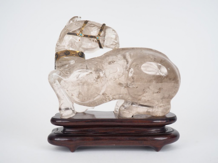 Chine, XIXe siècle,  Groupe en cristal de roche, représentant un cheva