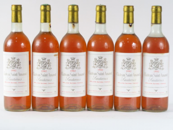 6 BOUTEILLES CHÂTEAU SAINT AMAND SAUTERNES - 1982 - 4 BG/1 LB/1 HEP/EA