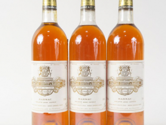 Vente aux enchères 3 BOUTEILLES CHÂTEAU COUTET 1er CC SAUTERNES - 1988 - LB
