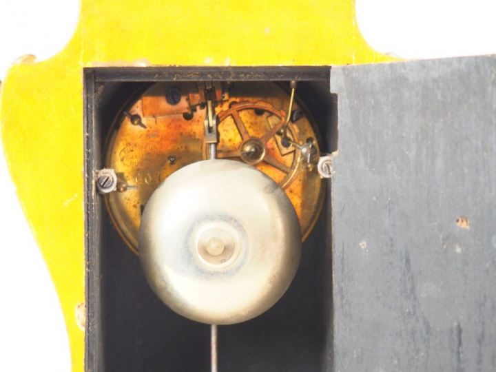 Garniture de cheminée de style Louis XV en Vernis Martin et métal doré