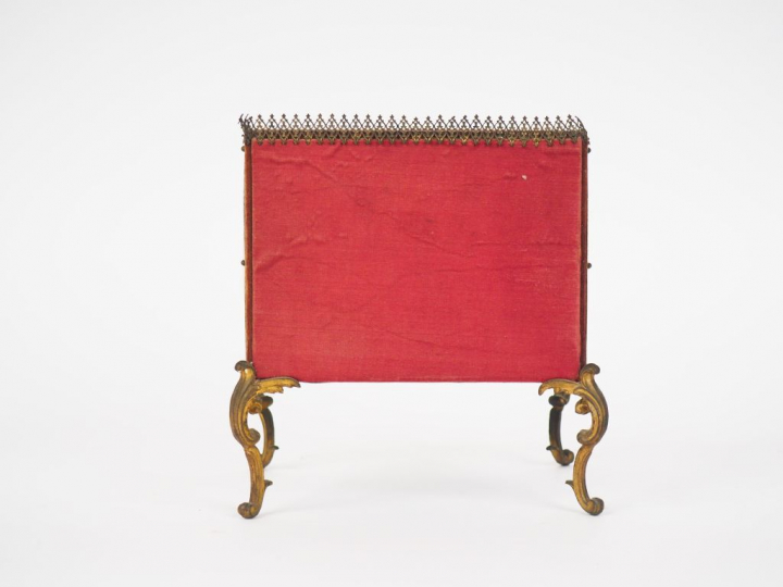 Ecrin à bijoux en forme de bureau de pente de style Louis XV-Louis XVI