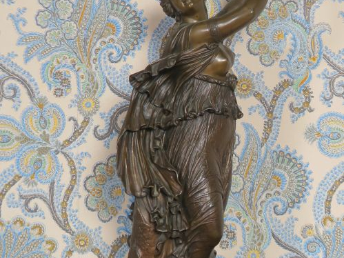 CLESINGER.  "Danseuse au tambourin".  Bronze XIXème à patine brune Sig