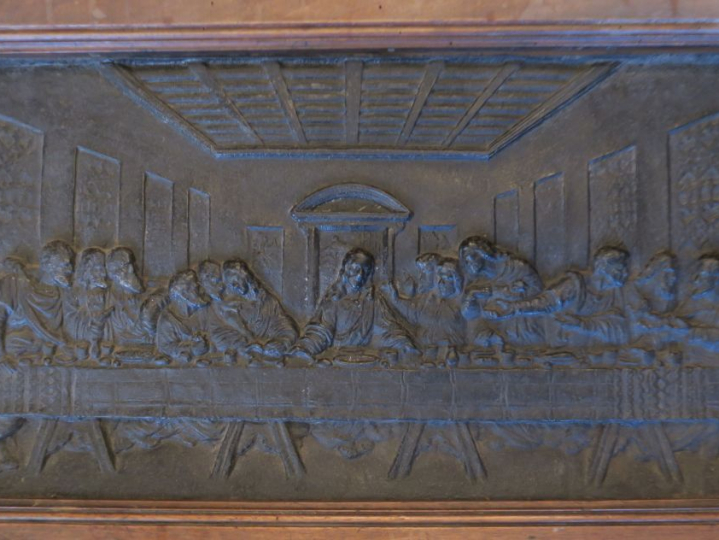 Plaque XIXeme en fonte "la dernière Cène".   Dim. 34 x 65 cm