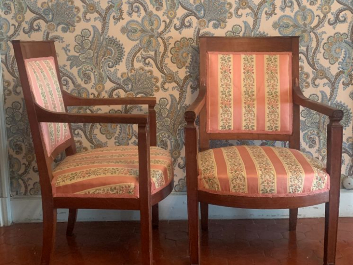 Mobilier de salon Empire en acajou comprenant une suite de six fauteui