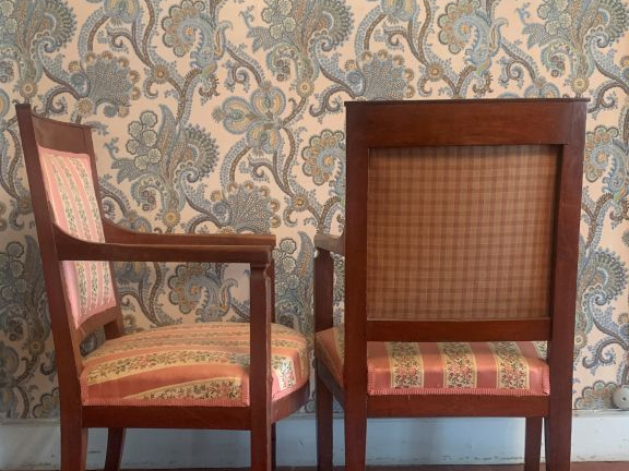 Mobilier de salon Empire en acajou comprenant une suite de six fauteui