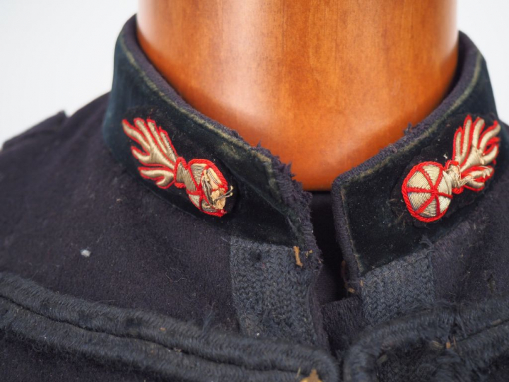 Dolman-pelisse en drap noir, d’officier des sapeurs-pompiers, col noir