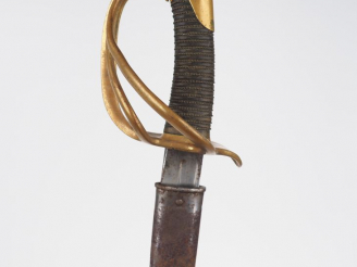 Vente aux enchères Sabre troupe de cavalerie légère, lame courbe à dos plat gravée Manufa