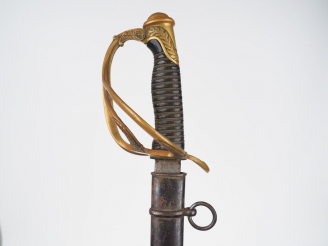 Vente aux enchères Sabre d’officier de cavalerie légère 1822 issu de l’industrie privée, 