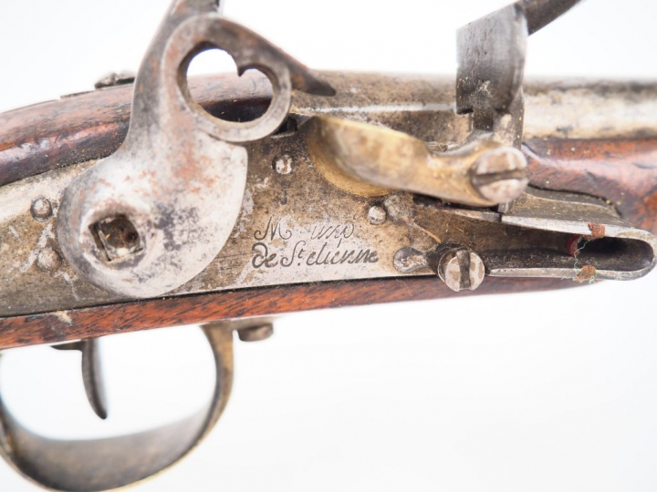 Pistolet à silex de cavalerie modèle An XIII queue de culasse marquée 