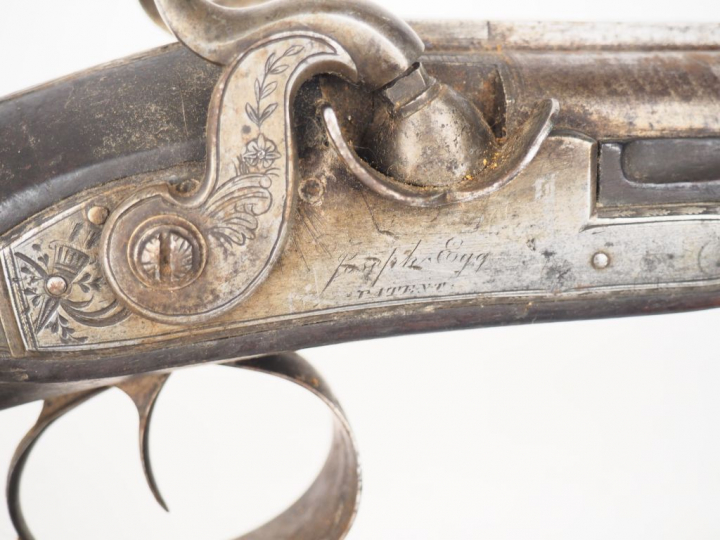 Fusil de chasse Anglais à percussion et platine à l’avant. Canons dama
