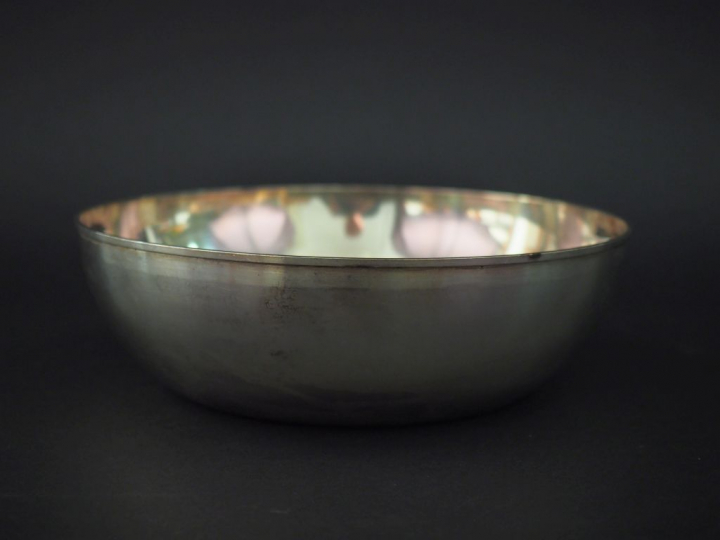 Doublure en argent lisse 925, poinçon Minerve. H. 6 cm Diam. 20 cm  Po
