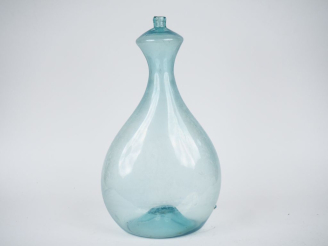 Vente aux enchères Grand biberon de berger en verre bleu soufflé XVIIIème de la Grésigne.