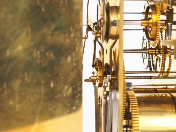 Pendule "capucine" début XIXème en laiton, cadran émaillé. (très bel é