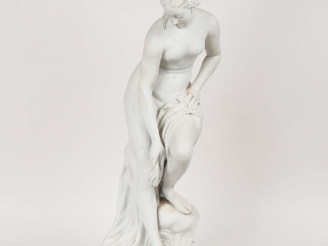 Vente aux enchères ALLEGRAIN.  "baigneuse" Grand sujet en biscuit Signée.  (fel de cuisso