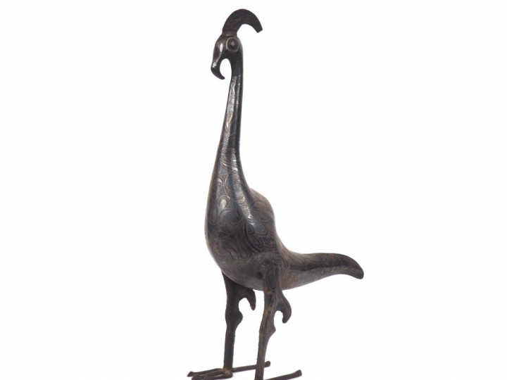 Grand sujet persan en métal doré "oiseau échassier".  H. 63 cm