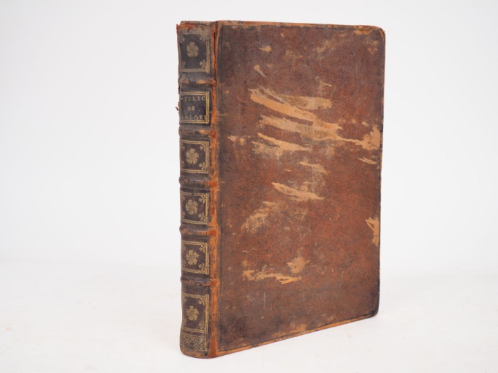 GUISNÉE. APPLICATION DE L’ALGÈBRE À LA GÉOMÉTRIE. P., Quillau, 1733. I