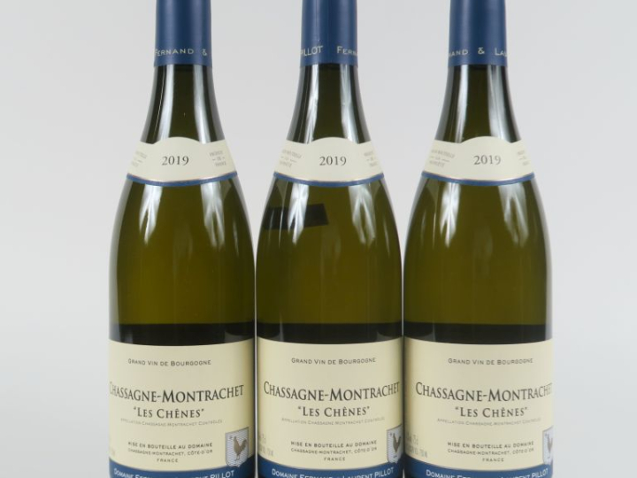 3 BOUTEILLES CHASSAGNE MONTRACHET 'LES CHÊNES' DOMAINE FERNAND   LAURE