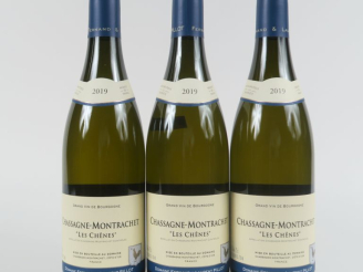 Vente aux enchères 3 BOUTEILLES CHASSAGNE MONTRACHET 'LES CHÊNES' DOMAINE FERNAND   LAURE