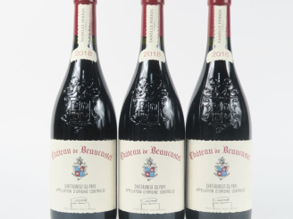 Vente aux enchères 3 BOUTEILLES CHÂTEAUNEUF DU PAPE CHÂTEAU DE BEAUCASTEL - 2018