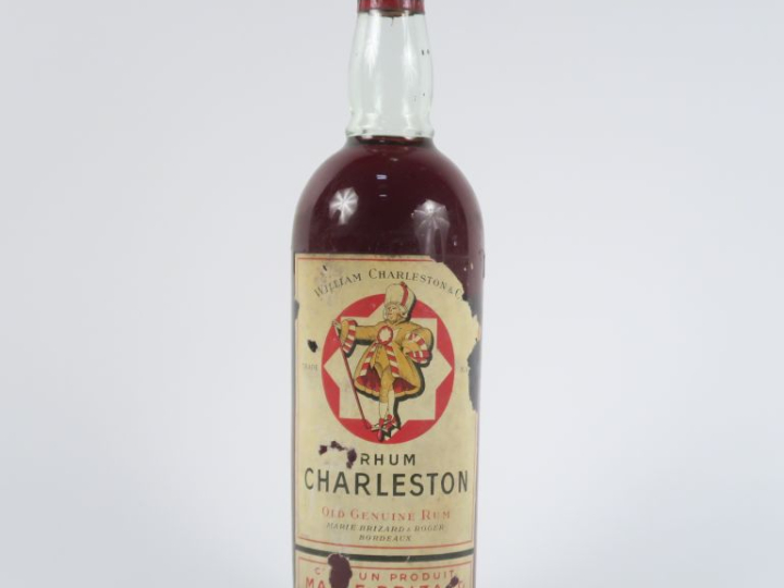 1 VIEILLE BOUTEILLE (1 L) RHUM CHARLESTON MARIE BRIZARD - ELA