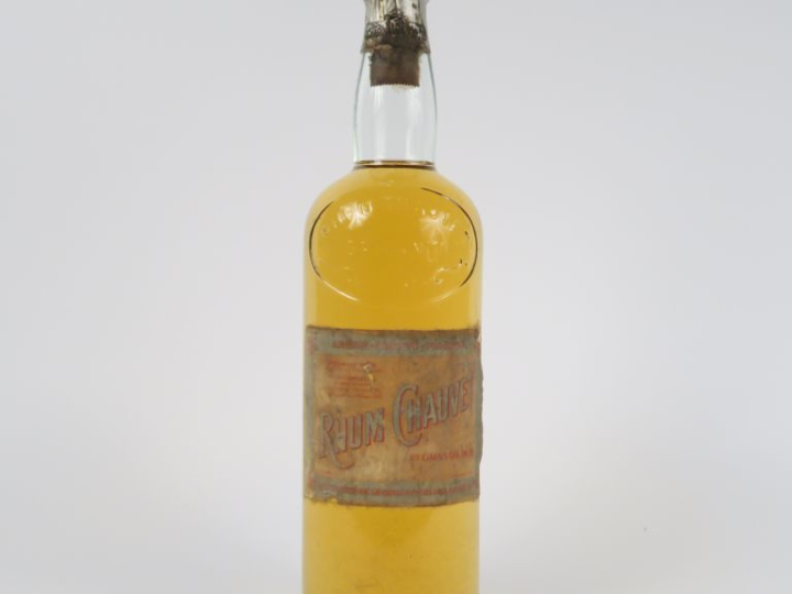 1 VIEILLE BOUTEILLE (1 L) RHUM CHAUVET - CAPS ETAIN