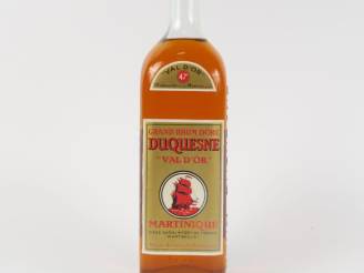 Vente aux enchères 1 BOUTEILLE (1 L) GRAND RHUM DORÉ DUQUESNE 'VAL D'OR' 47