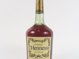 Vente aux enchères 1 MAGNUM COGNAC HENNESSY 'VERY SPECIAL'