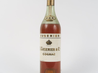 Vente aux enchères 1 VIEILLE BOUTEILLE COGNAC E. CUSENIER   CIE - NIVEAU BAS